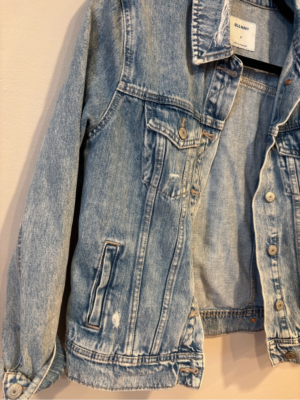 Old Navy Distressed Denim Jacket Light Wash Everyday Casual Women's Small - Picture 2 of 7